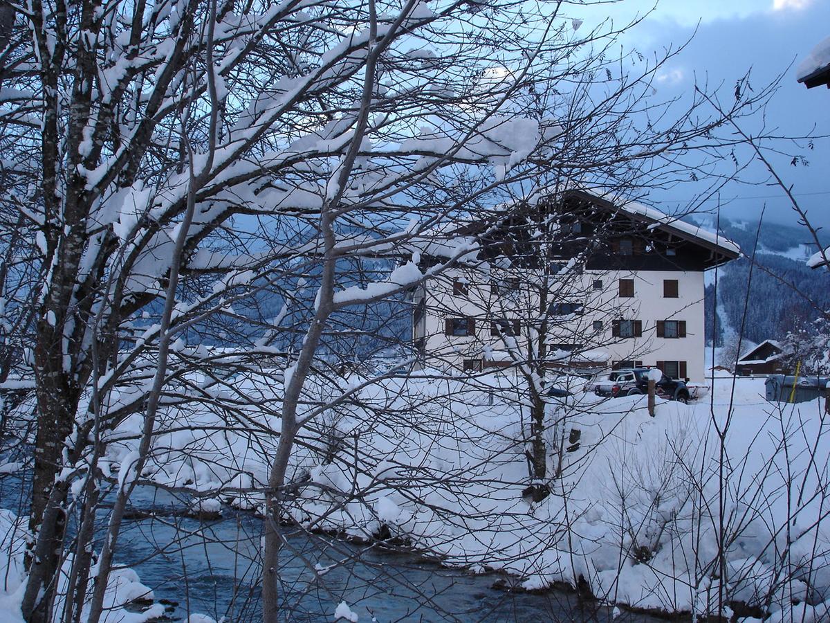 Welcome-Bienvenue-Добро Пожаловать Flachau Exterior photo